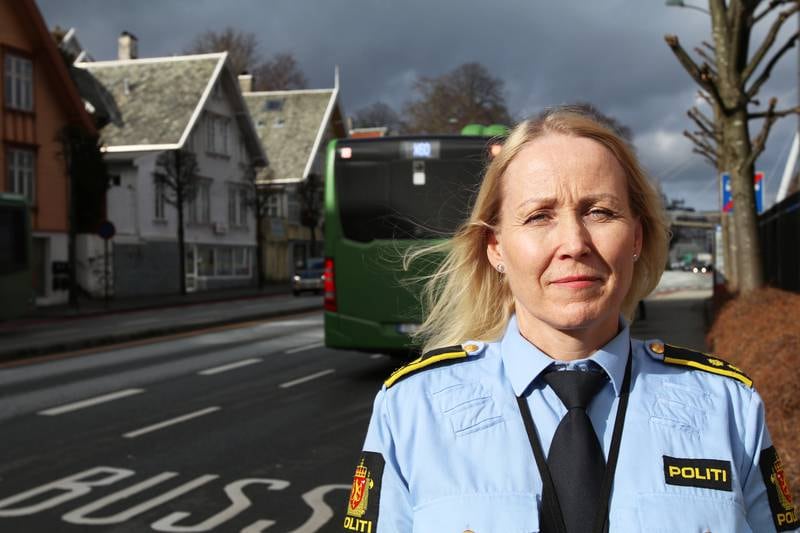 Politioverbetjent og seksjonsleder på forebyggende og patrulje i Stavanger, Kathrine Rotseth Sæland, synes hendelsen ved Vålandstårnet nyttårsaften var uheldig.