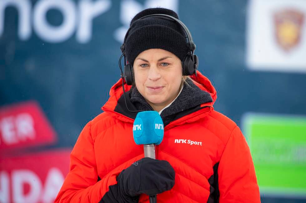 Astrid Uhrenholdt Jacobsen i rollen som langrennsekspert for NRK i november 2020. Foto: Terje Pedersen / NTB