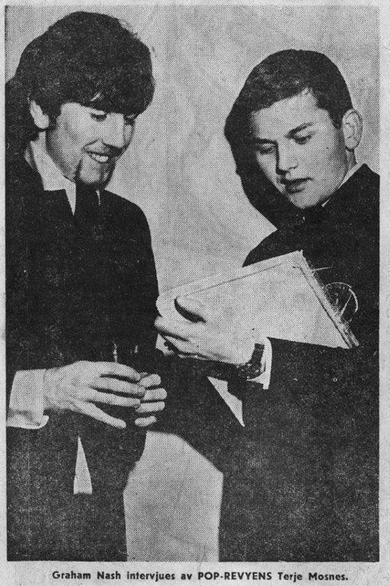 Terje Mosnes intervjuer Graham Nash fra The Hollies for Poprevyen i desember 1966.