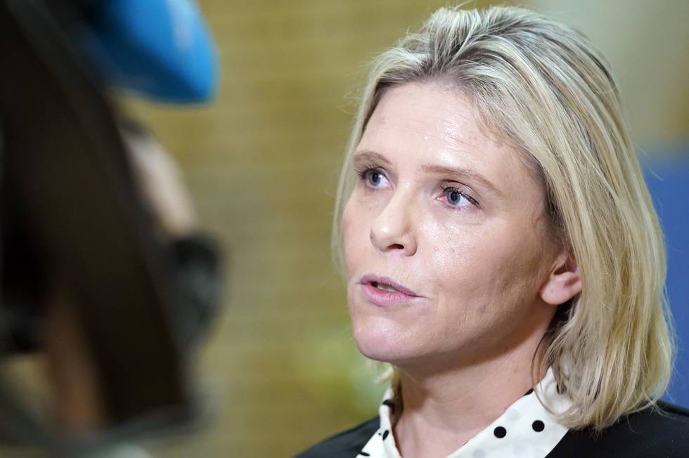 Frp vil ikke gå med på uførekutt, slår partileder Sylvi Listhaug fast. Foto: Terje Bendiksby / NTB