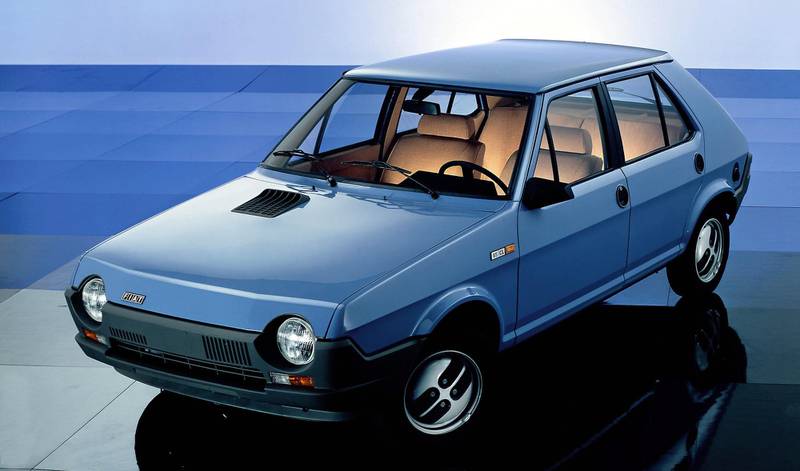 BLE NUMMER TO: Fiat Ritmo ble nummer to i 1979, slått av Simca Horizon. Fiaten ble en stor suksess. Simca forsvant like etterpå.   FOTO: Produsenten / 