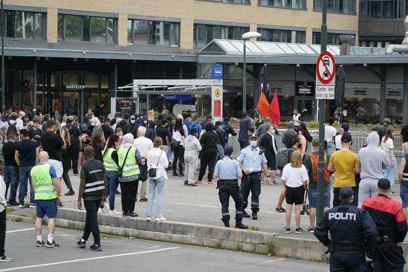 Oslo 20200815. 
SIAN demonstrerer på Furuset senter i Oslo lørdag.
Foto: Fredrik Hagen / NTB scanpix