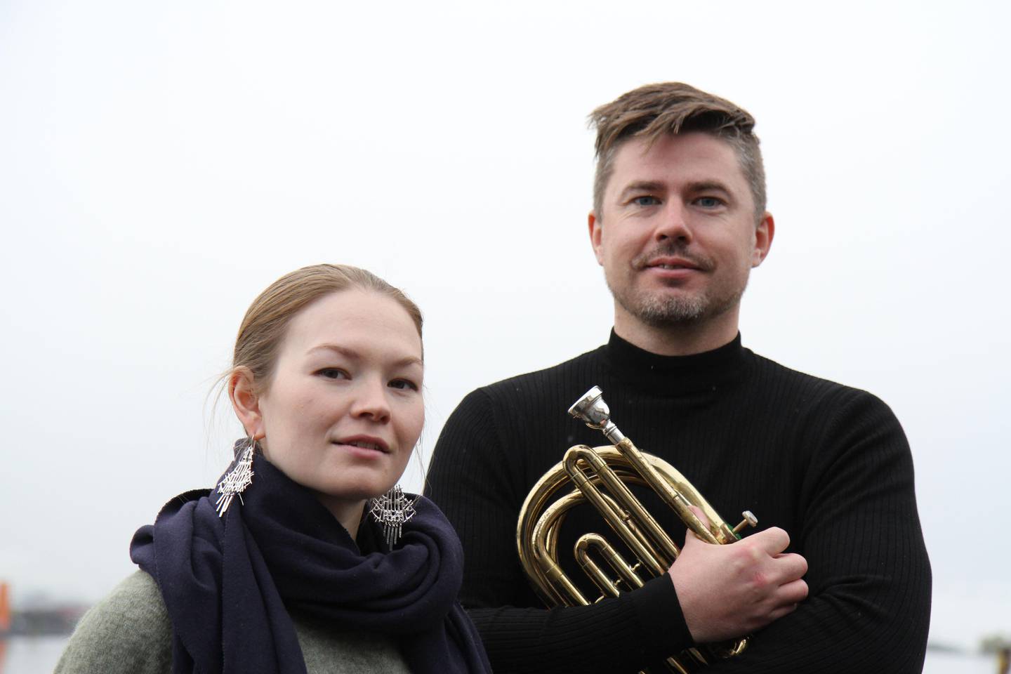 Marja Mortensson og Daniel Herskedal har gått videre på albumet "Lååje - Dawn", der de har med TrondheimSolistene. Foto: Gitte Johannessen / NTB  NTB kultur