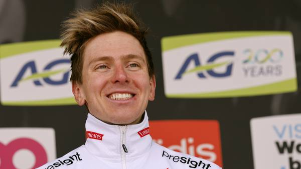 Merlier spurtet til seier i Giroen etter sylfrekk Pogacar-manøver