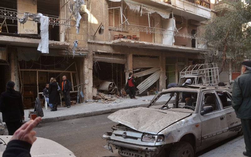Aleppo har vært delt siden 2012, også i nabolagene der regimets støttespillere bor, er det store ødeleggelser. FOTO: NTB SCANPIX