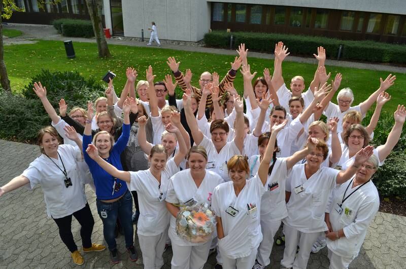 Sykepleiere ved Stavanger universitetssjukehus markerte 100-årsdagen.