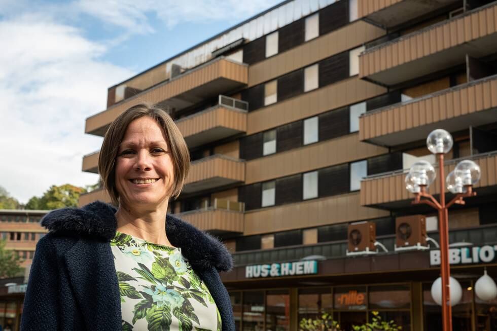 Hanna Elise Marcussen er byråd for byutvikling i Oslo kommune. Her på Tøyen Torg, utenfor Hagegata 30.