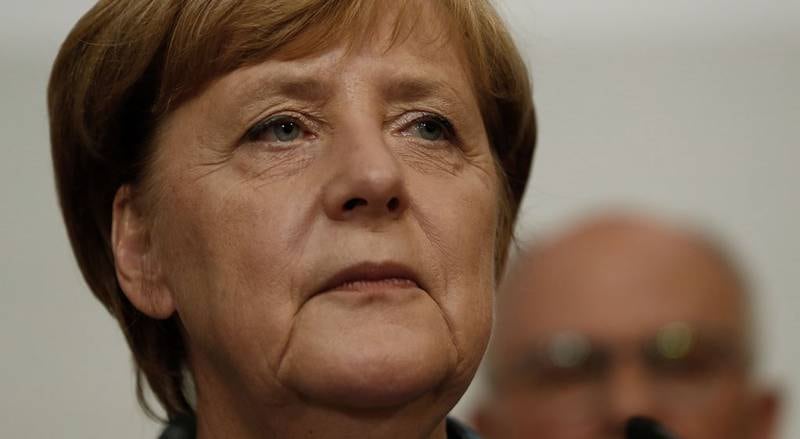 Angela Merkel ligger an til å få en ny fireårsperiode som statsminister i Tyskland, trass i kraftig tilbakegang. Hun har allerede vært statsminister i tolv år.