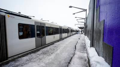 Trafikken i gang igjen etter stans på alle T-banelinjer i Oslo