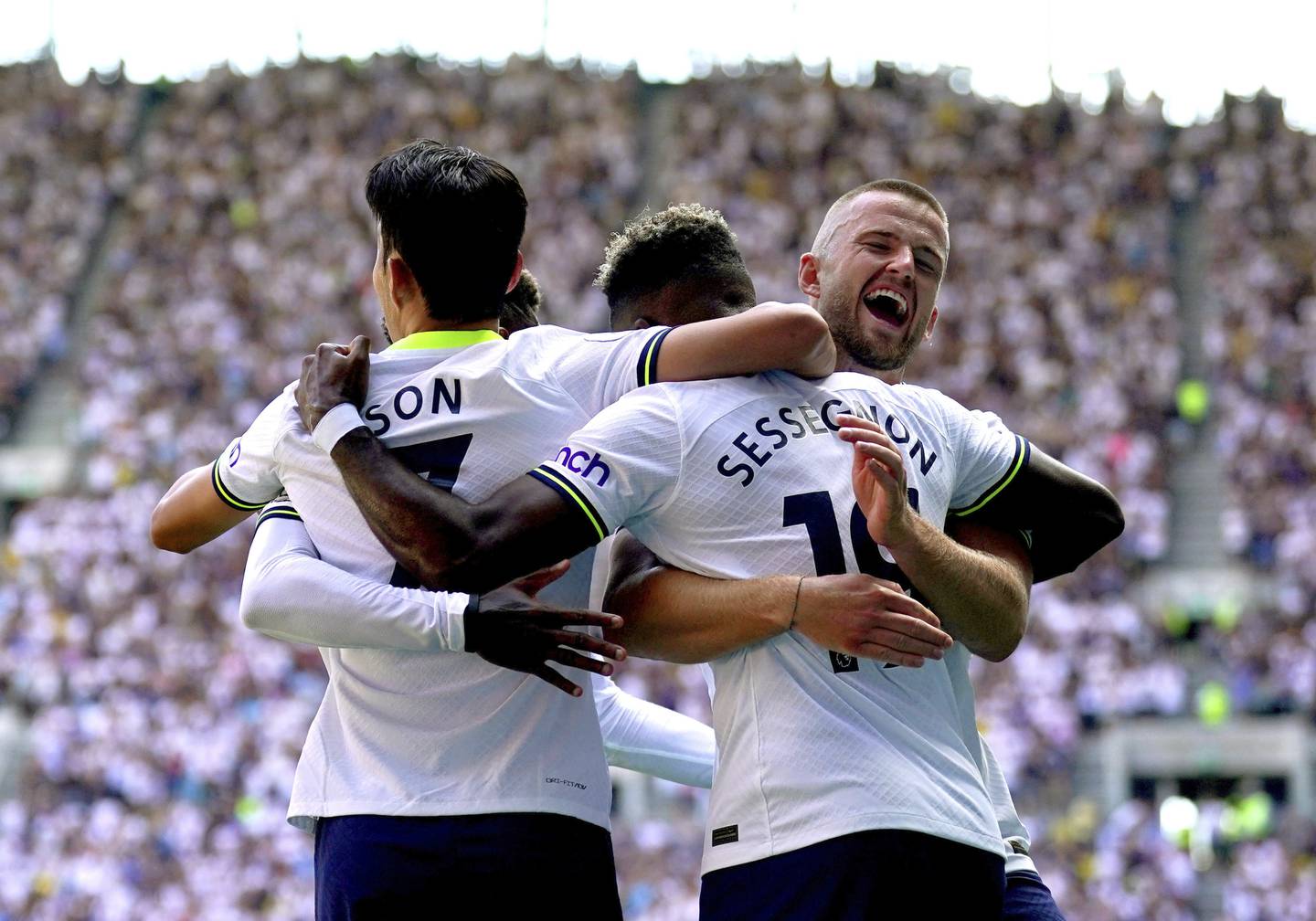 Tottenham snudde kampen hjemme mot Southampton og tok tre poeng i lagets Premier League-åpning lørdag. Foto: Kirsty O'Connor/PA via AP/ NTB.