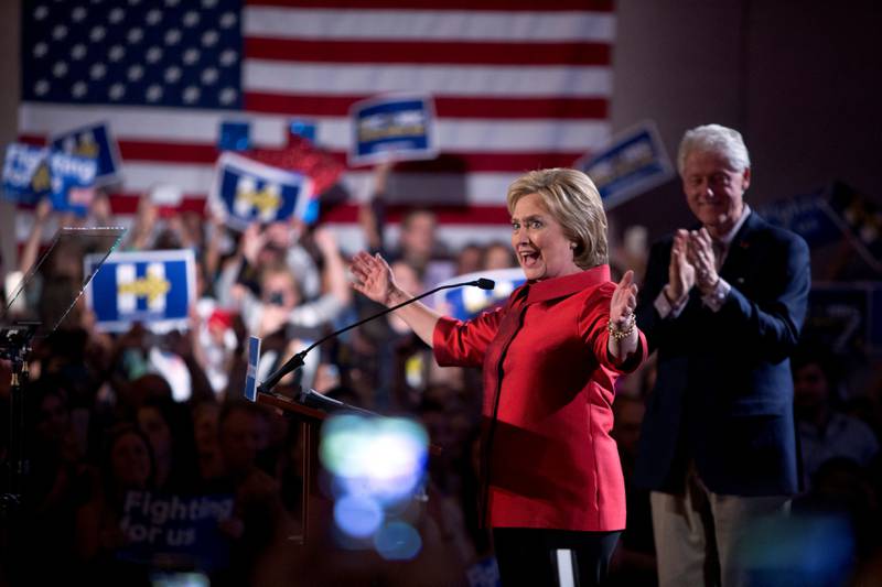 Hillary Clinton har tette bånd til Wall Street og har samlet inn mer enn noen annen kandidat så langt. FOTO: STEVE MARCUS/ NTB SCANPIX