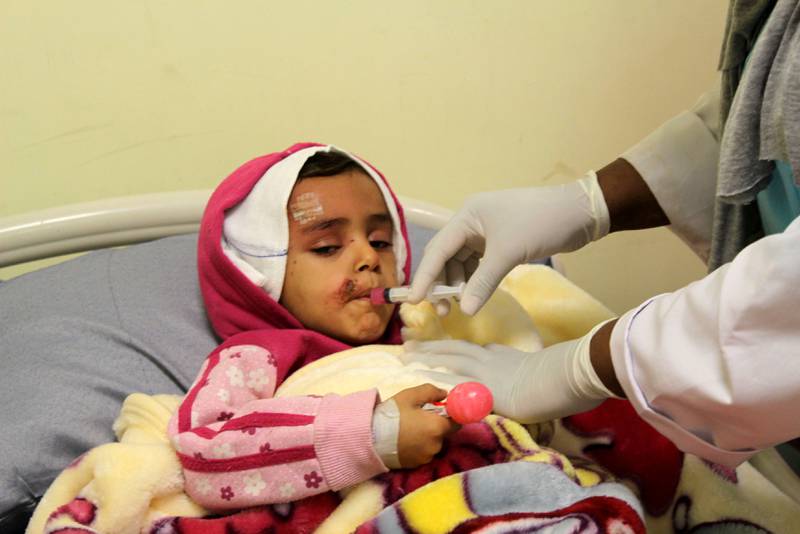 Barn i Sirte får nå medisinsk hjelp.