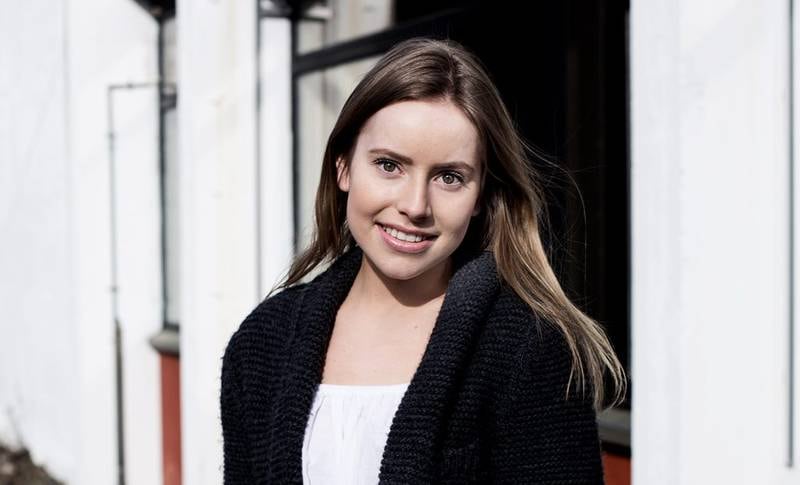 Christina Aassnæs er 17 år og ikke gammel nok til å stemme ved høstens folkeavstemning. Men hadde hun
kunnet det, ville hun stemt for sammenslåing med vestfoldkommunene Holmestrand, Hof og Re. FOTO: FREDRIK BJERKNES