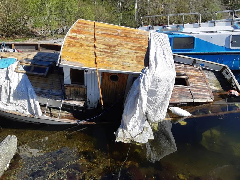 Også ett og annet trebåtvrak er med på å forurense Oslofjorden.