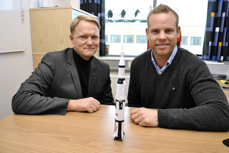 Zaptec-direktør Brage W. Johansen og Christopher Hoftun i Zaptec og Mars Institute Stavanger. Foto: Arne Birkemo