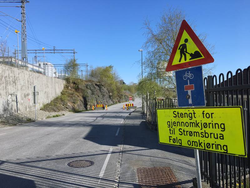 Consul Sigval Bergesens vei er i dag midlertidig stengt for gjennomkjøring på grunn av utbyggingsarbeid.  Foto: Thor Erik Waage