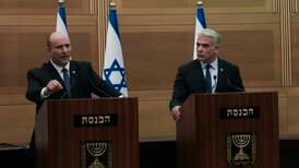 Israels koalisjonsregjering brøt sammen – Netanyahu jubler