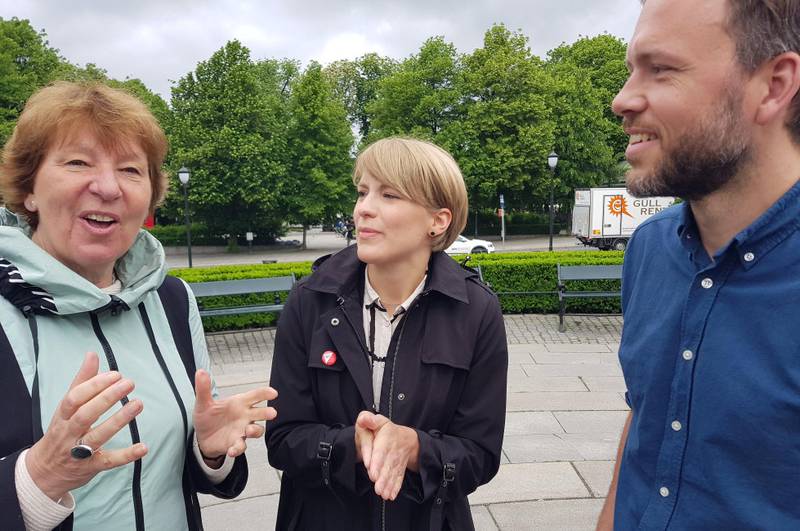 SØRGELIG: – Jeg er innvandrer i Oslo, det er ganske sterkt å oppleve hvor delt denne byen er, sier Audun Lysbakken, her sammen med Marianne Borgen (til venstre) og Kari Elisabeth Kaski, alle fra SV.
