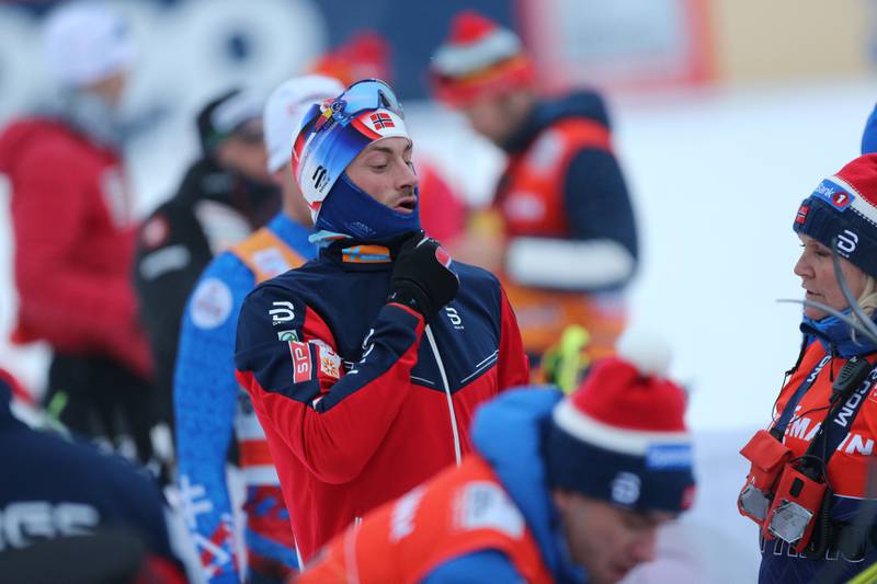 Det var kaldt på Lillehammer lørdag morgen da Petter Northug forberedte sesongens første verdenscupløp.