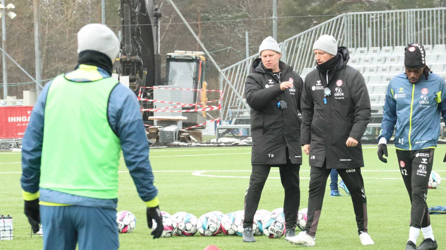Kåffa-trener Johannes Moesgaard er fornøyd med å ha fått inn Thomas Holm som assistent, og avlaster gjennom en lang og historisk sesong.