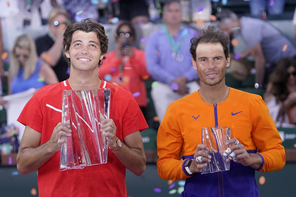 Taylor Fritz slo Rafael Nadal i finalen i Indian Wells. Spanjolen slet med en skade. Foto: Mark J. Terrill / AP / NTB