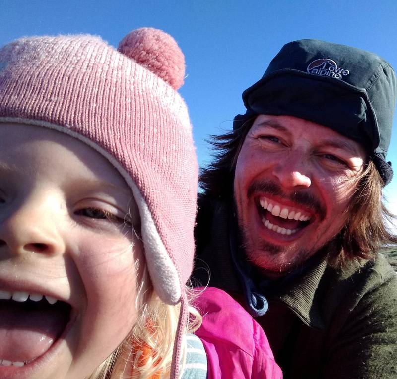 Fra 6. mars skal Alexander Read og datteren Mina Floriana (5) gå Finnmark på tvers.