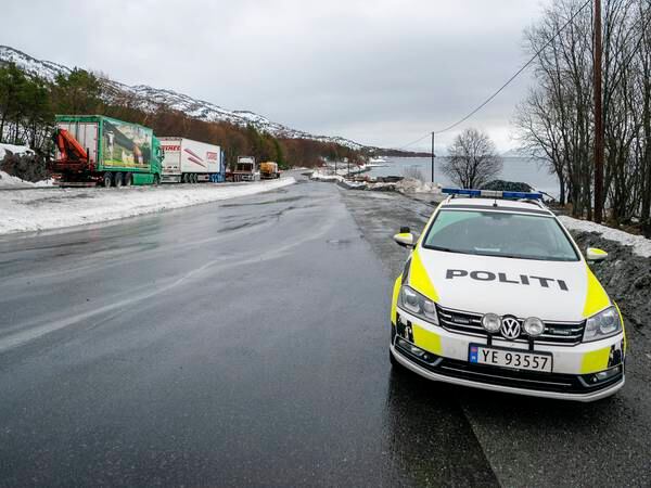 Hovedveien inn til Bodø stengt i mange timer etter sørpeskred