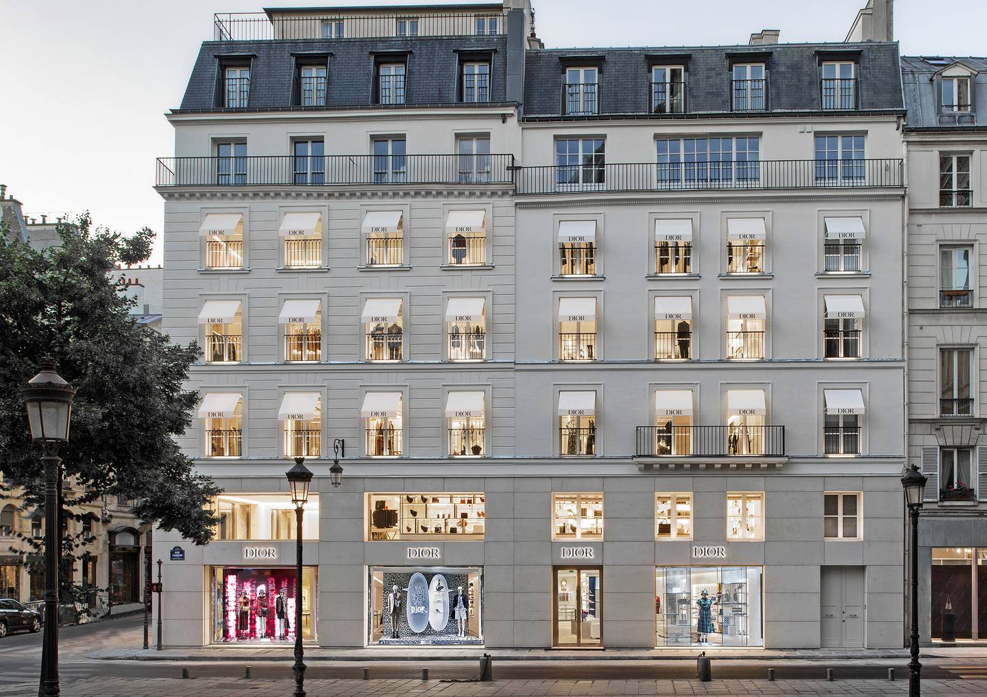 Diors butikk i Saint Honore i Paris