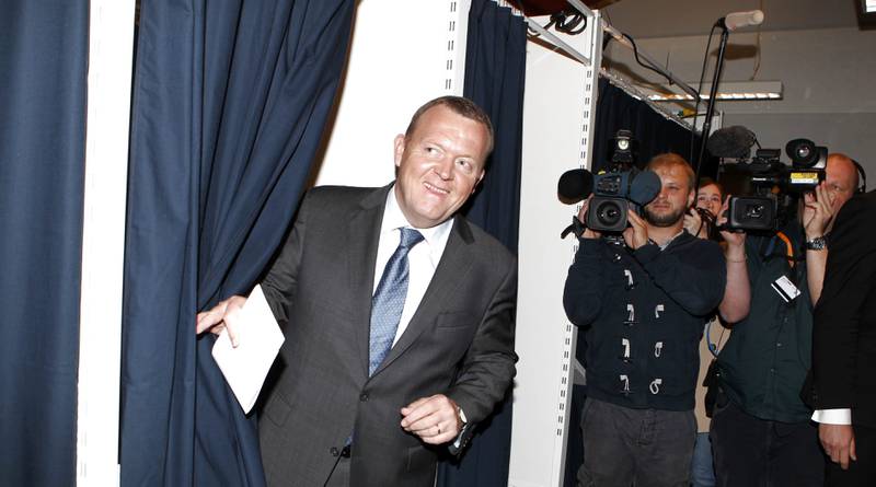 Lars Løkke-Rasmussen kan komme tilbake som statsminister igjen. Her fra valget i 2011. FOTO: NTB SCANPIX