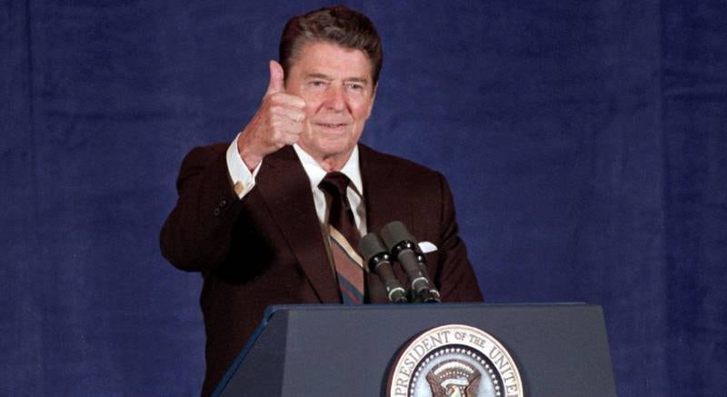 Ronald Reagan gjorde det politisk stuereint å angripe fagbevegelsen, men han var også en realist som
inngikk flere progressive kompromiss med demokratene. FOTO: NTB SCANPIX
