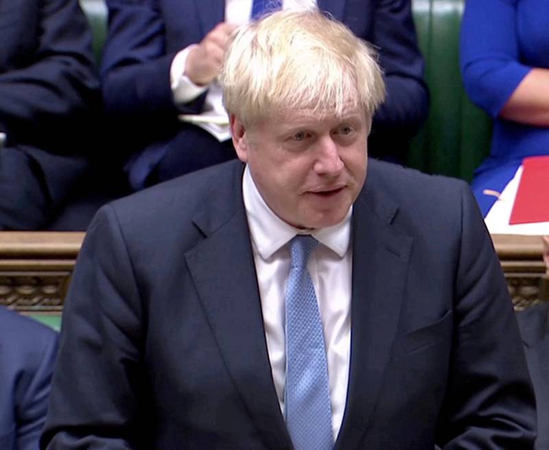 første: I går møtte Johnson som statsminister i Underhuset for første gang. Brexit og løfter om framtida preget seansen. FOTO: REUTERS/NTB SCANPIX