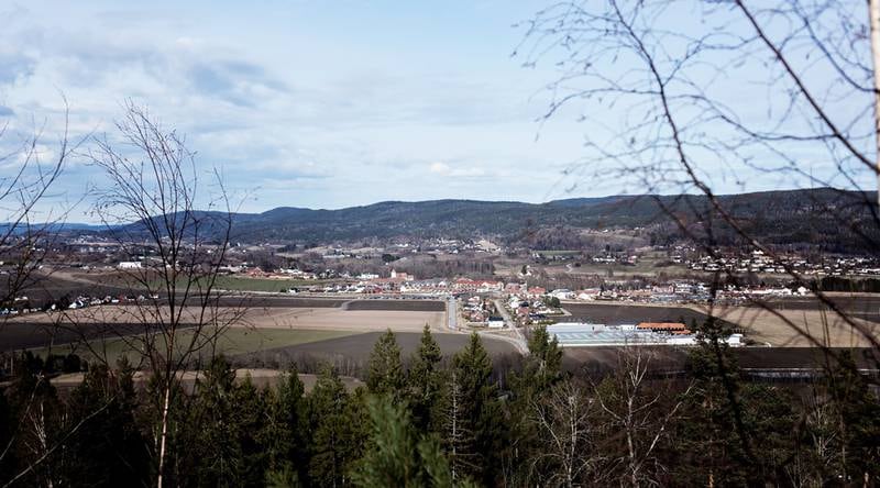 Vestfold eller Buskerud? Det er store spørsmål som skal ha svar i Sande kommune. FOTO: FREDRIK BJERKNES