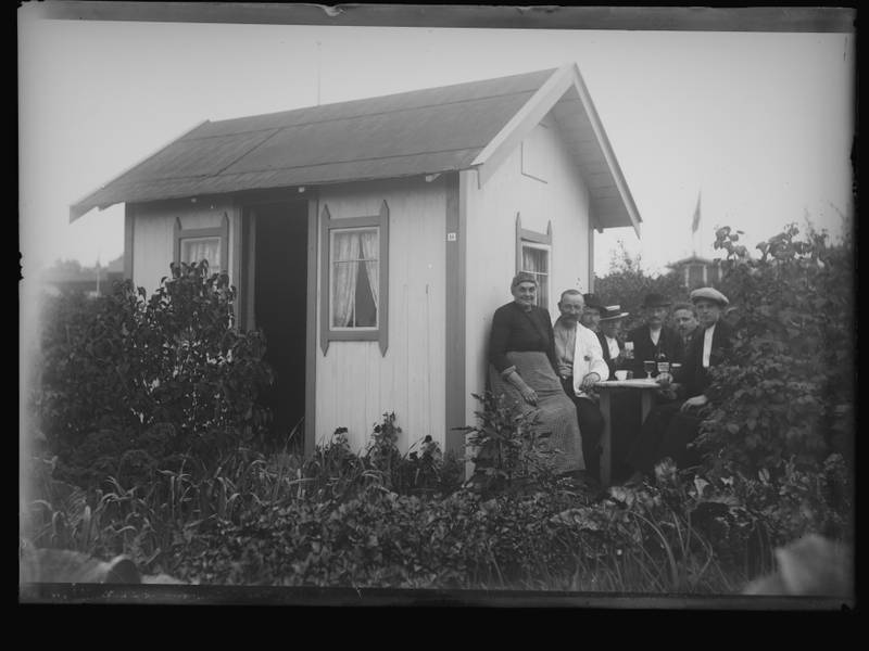 Bildet viser noen av de første kolonistene på Rodeløkka på begynnelsen av 1900-tallet.