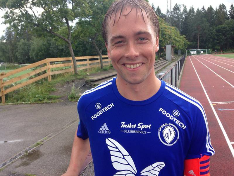  Oppsal har derimot en lagfører av rang, i kaptein Håkon Sakshaug. Oppsal fortsetter å overraske. 