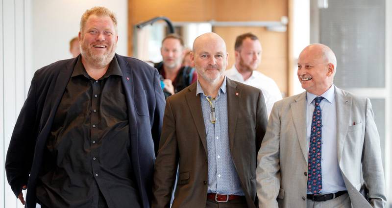 Uavklart: Bjørn Tore Ødegarden, Buskerud (Ap) (til venstre), Andreas Lervik, Østfold (Ap) og Roger Ryberg, fylkesordfører Buskerud (Ap) fikk ikke gjennomslag for å legge Viken-arbeidet på is. FOTO: CORNELIUS POPPE/NTB SCANPIX