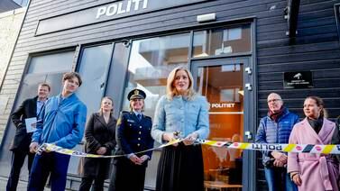 Mehl åpnet nytt politikontor på Mortensrud i Oslo