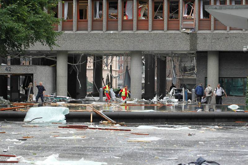 22. juli: Regjeringskvartalet fikk store skader etter bomben. FOTO: NTB SCANPIX