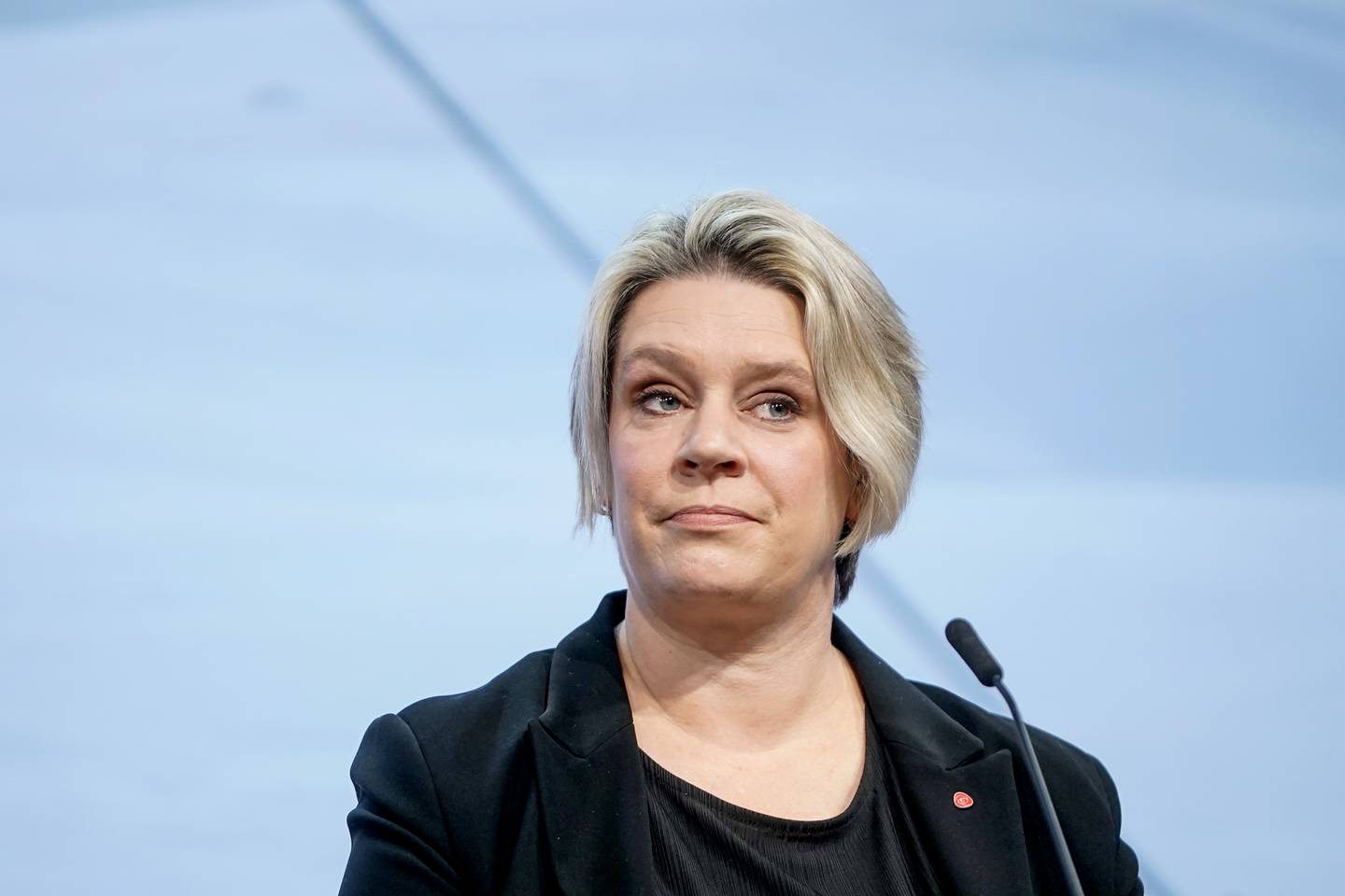 Arbeids- og inkluderingsminister Marte Mjøs Persen sier at NAV nå kartlegger praksis, og at de vil komme tilbake til saken.