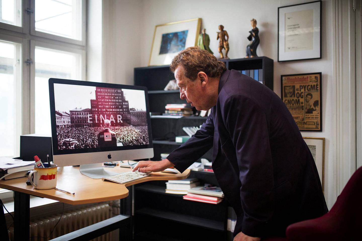 Erling Borgens liv har handlet svært mye om Einar Gerhardsen de siste fire årene.                                                  FOTO: LENE SØRØY NEVERDAL