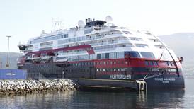 Utbrudd på Hurtigruten: Nå strammes cruisetrafikken inn