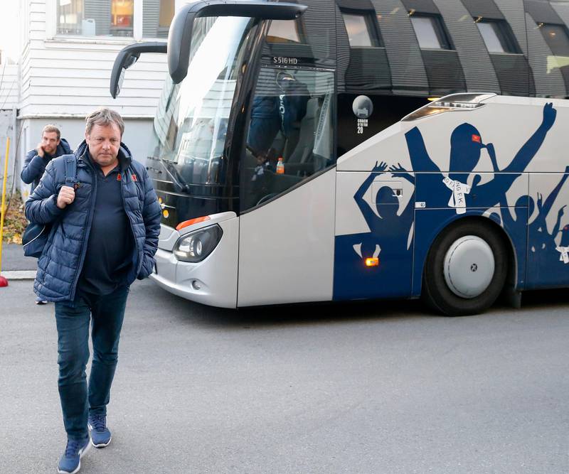 Haugesund 20191109. 
Vikings trener Bjarne Berntsen ankommer Haugesund stadion. Eliteseriekampen i fotball mellom FK Haugesund og Viking på Haugesund stadion.
Foto: Jan Kåre Ness / NTB scanpix