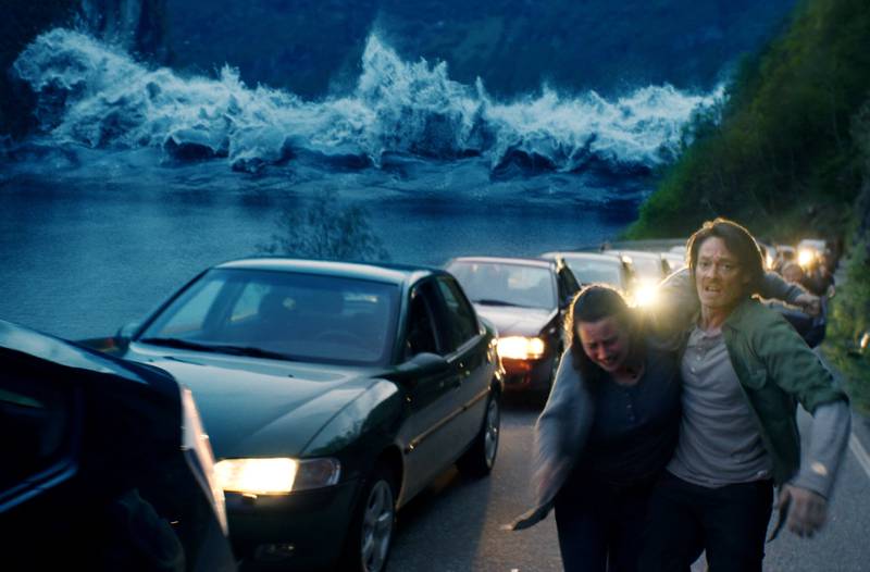 «Bølgen», som ble redningen for norsk films besøkstall i 2015, viser tydelig den karakteristiske naturen rundt Geiranger. FOTO: FANTEFILM