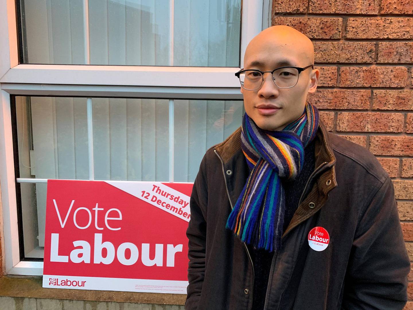 James Wan har reist helt fra London for å drive valgkamp i Crewe and Nantwich. Labour sender aktivistene der de trengs mest nå. Foto: Åsne Gullikstad