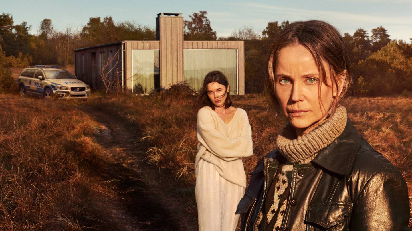 TV 2 Play har ny svensk krim på programmet fra 1. juledag: «Sannheten» er den nye serien fra «Broen»-skaper Camilla Ahlgren med Sofia Helin i en ny hovedrolle som etterforsker.