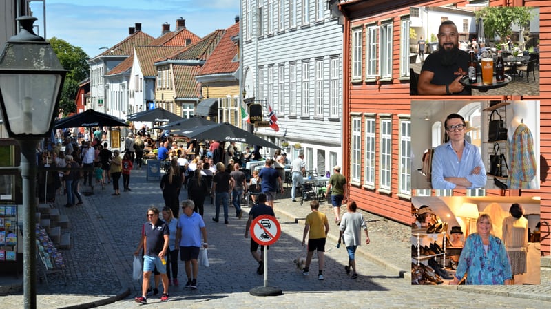 Som et av Norges mest populære turistmål viser den godt bevarte festningsbyen at den også er levende. Mange næringsdrivende melder om godt besøk og solid omsetning.