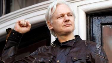 Britisk domstol: Assange får ny mulighet til å anke avgjørelsen om utlevering til USA