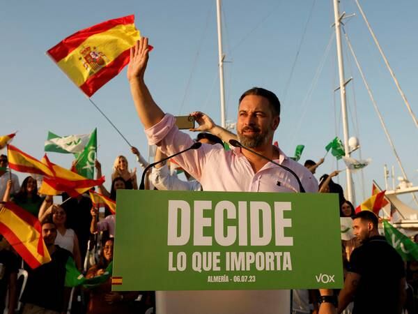 Ytre-høyre parti kan få maktposisjon i Spania: – Jeg er redd