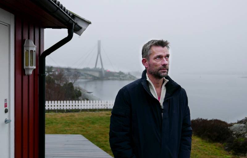 Her på Kjøkøy har André Bergdølmos svigerforeldre holdt til på fritiden siden 1989. Her finner den tidligere fotballspilleren fred med familien, og driver sin egen praksis som muskelterapeut i vannkanten.