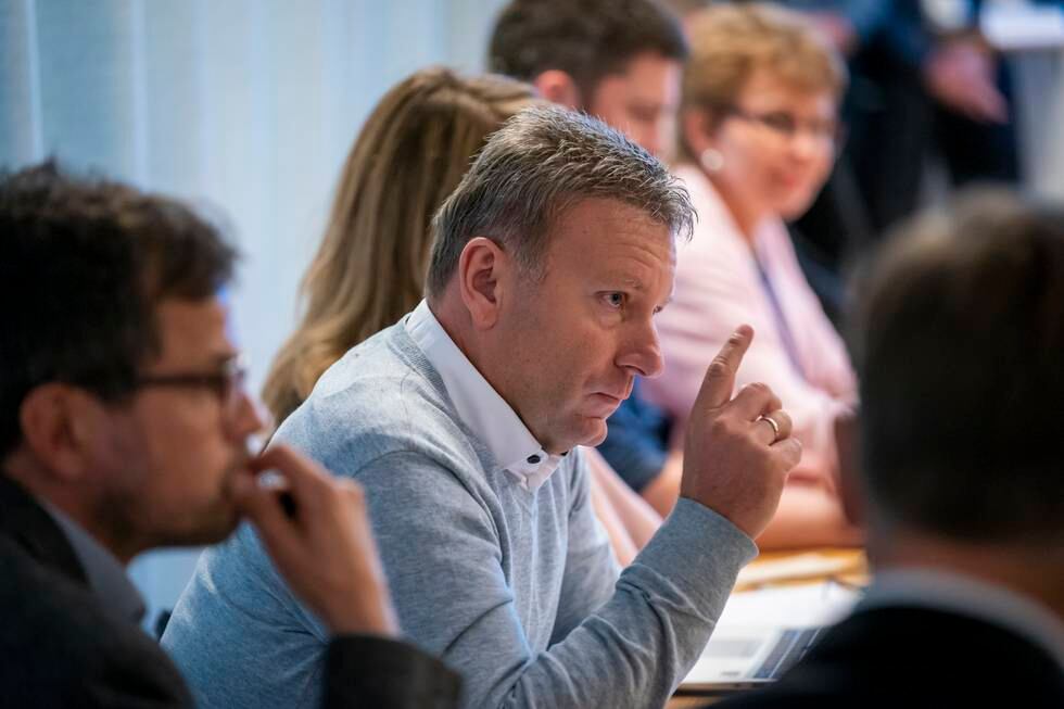 Medlem i Kringkastingsrådet Vebjørn Selbekk under behandlingen av Folkeopplysningens valgmanipulering i Kringkastingsrådet.