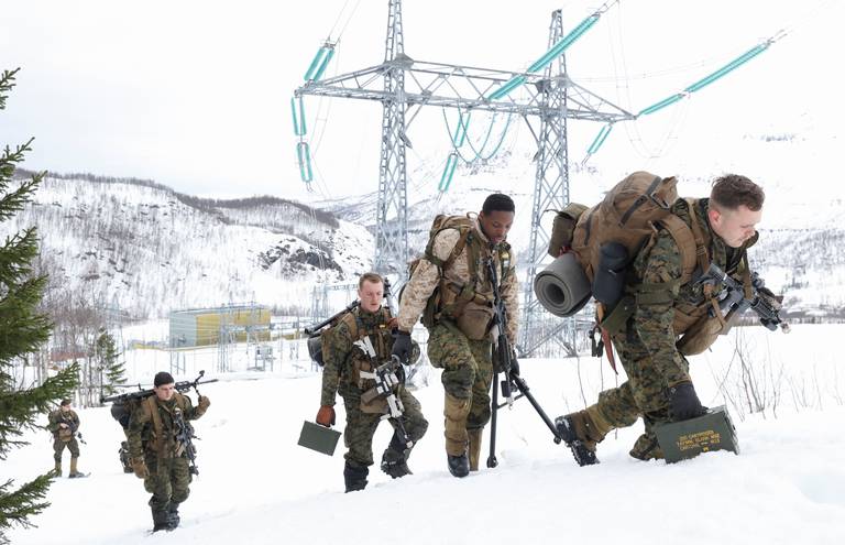 Både finske og svenske soldater var blant de 30.000 som deltok på Nato-øvelsen Cold Response 2022, her fra Bjerkvik nær Narvik.